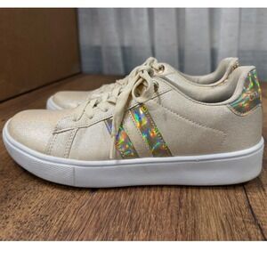 Charleston Shoe Co. Women Beige Holographic Striped Sneakers Sz 7 Made in Mexico